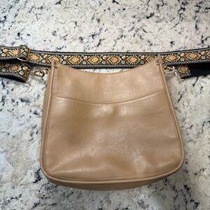 Cem EUC Beige Shoulder Bag w/Patterned Guitar Strap